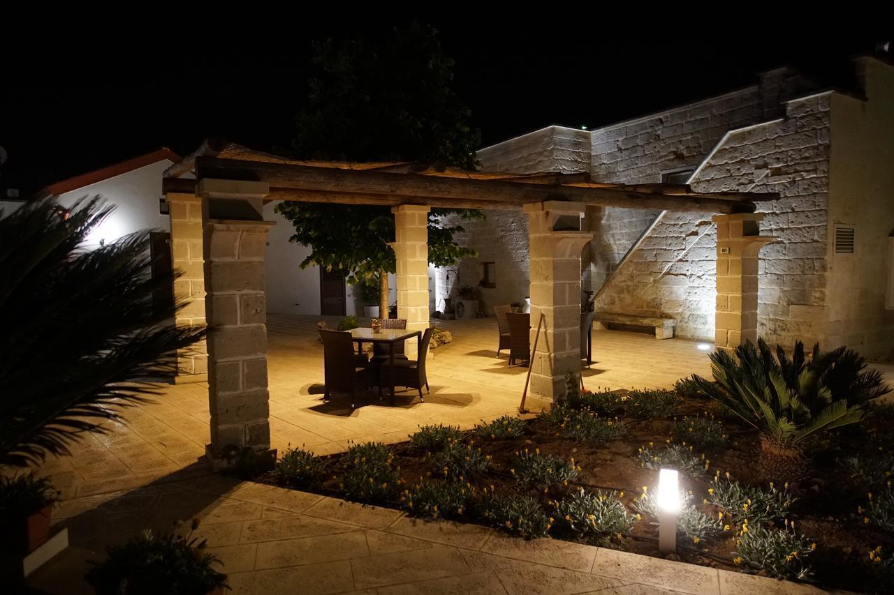 Il Giardino Del Tiglio Bed and Breakfast Uggiano La Chiesa Exteriör bild